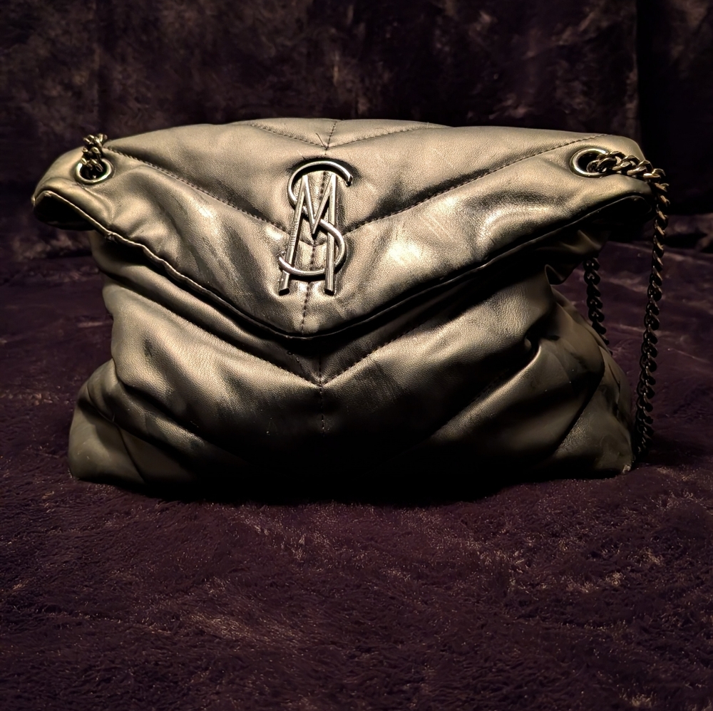 Luxury Steve Madden Black Quilted Chain Bag